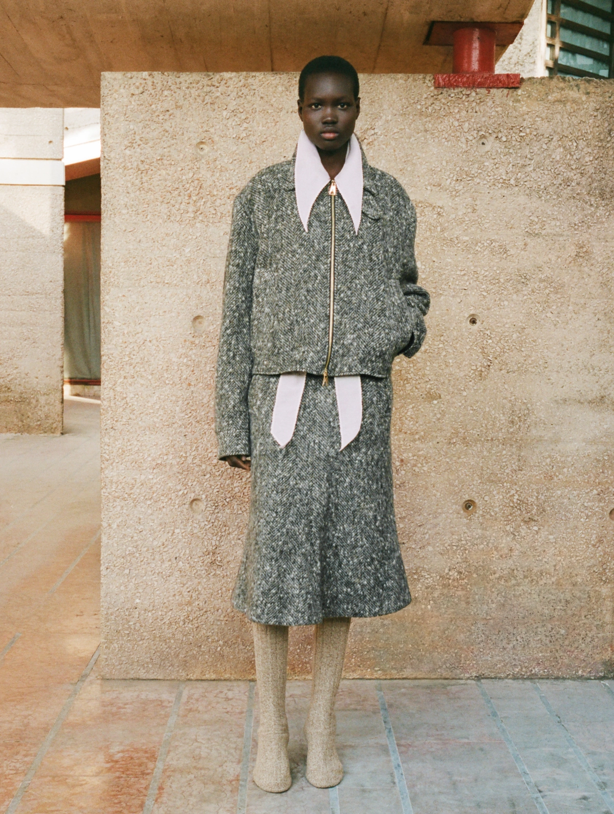LOOK16
